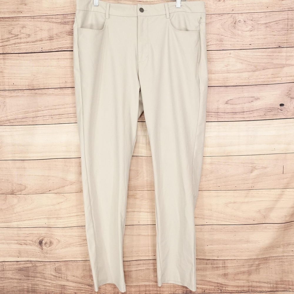 Old Navy Active Tech Hybrid Pants Mens 36x32 Beige Slim Fit Stretch
